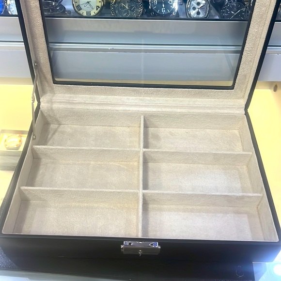 Display case